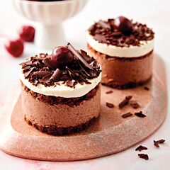 Lathams Black Forest Cheesecakes 2 Pack